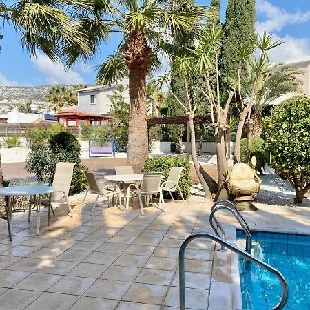 Saint George villa *