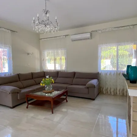Saint George Villa Villa Peyia